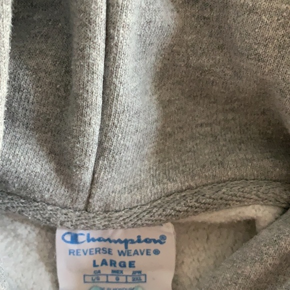 Size large (fits medium) grey champion hoodie - Picture 3 of 4
